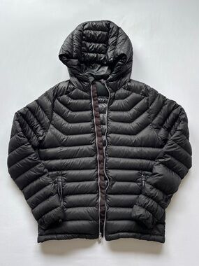 Black Abercrombie & fitch puffer jacket